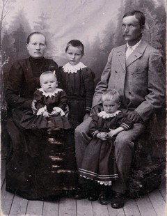 Juho ja Ida Niemisen perhe
