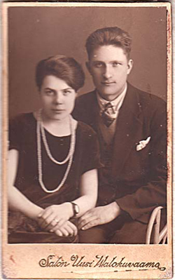 Taimi ja Eino Sandell vihkikuvassaan v.1931